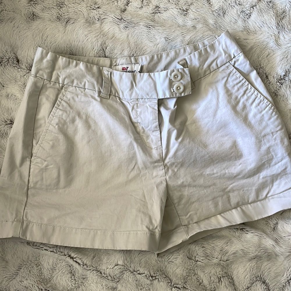 Vineyard Vines Khaki Tan Shorts size 0 small low rise vintage look